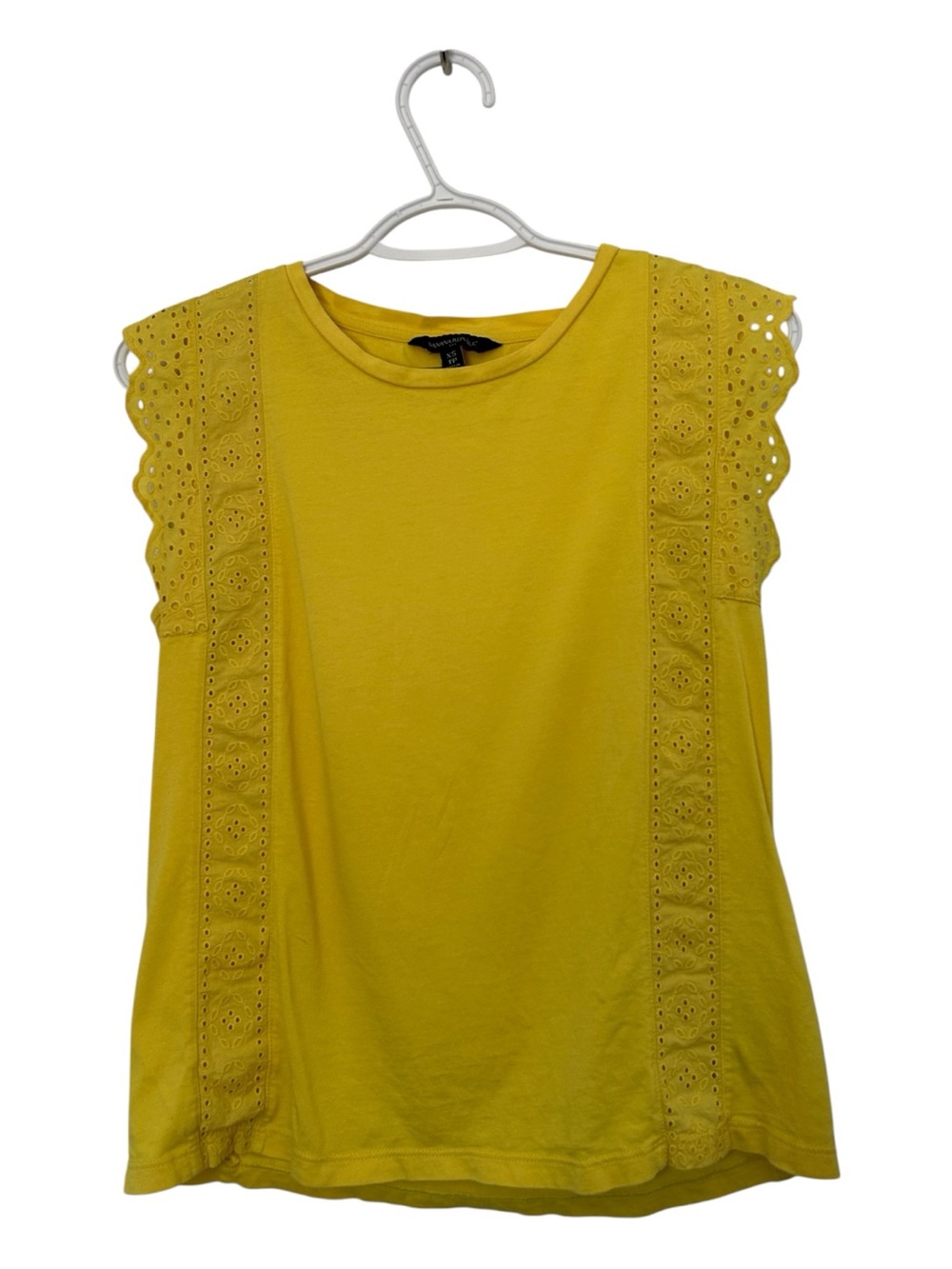 Banana Republic Yellow Sleeveless Tank Top, Scalloped Eyelet Sleeveless